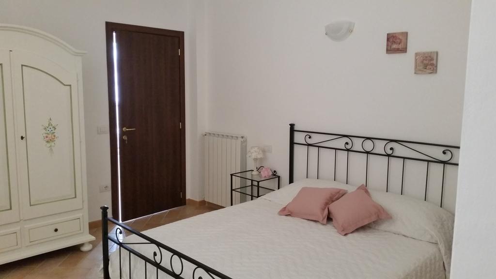 B&B Le Rose Spello Habitación foto